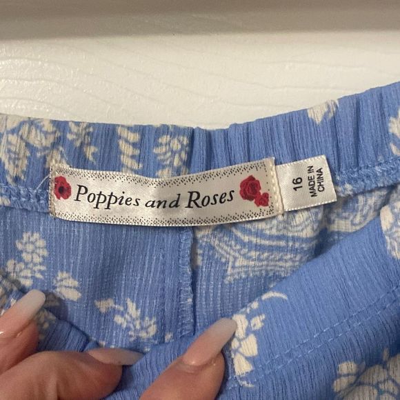 2 piece outfit , skort and off shoulder top - Picture 7 of 7